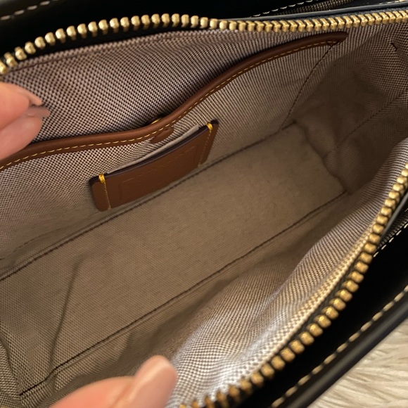 C2585 - Coach Tate Carryall - Picture 10 of 16